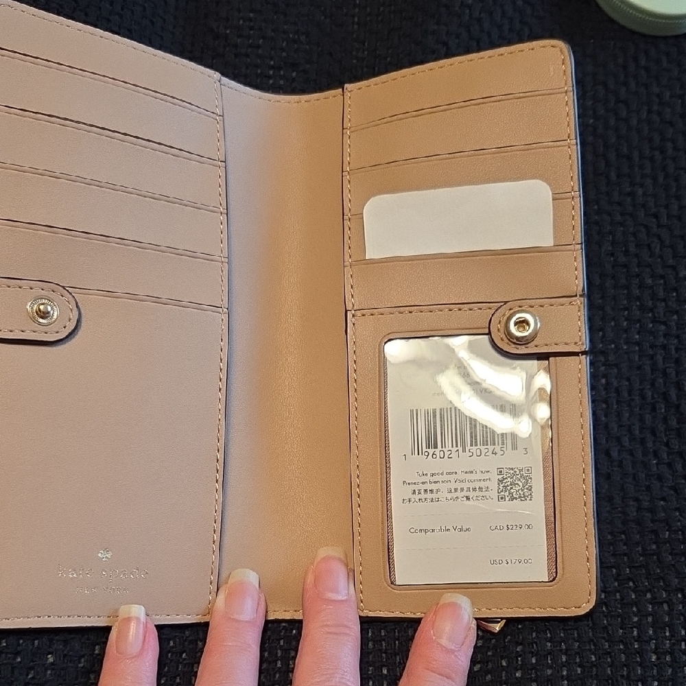 Kate Spade NWT Meringue Madison Cream Slim Wallet - Picture 5 of 6